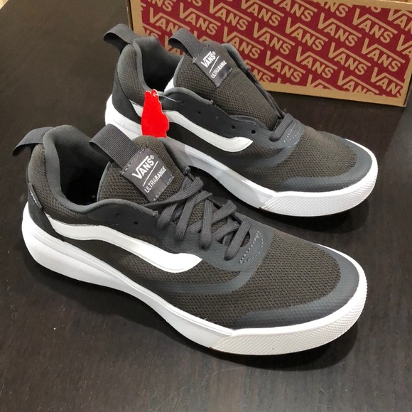 vans ultrarange rapidweld obsidian & true white shoes